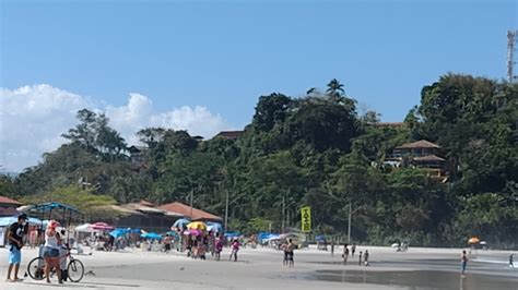 Vejam Como Est Praia Grande Em Ubatuba Sp Feriad O Chegando