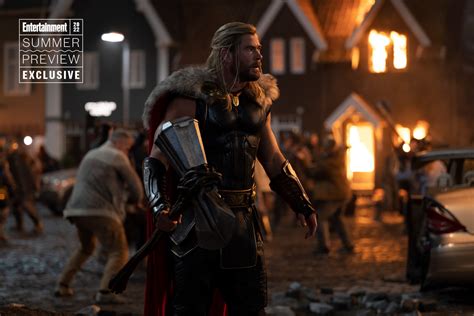 Thor Amor E Trov O Imagem In Dita Mostra O Deus Do Trov O Em