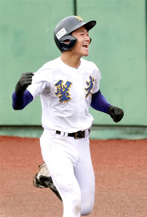 【高校野球】聖光学院、延長11回サヨナラスクイズを決め4強入り スポーツ報知