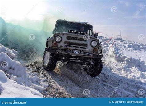 Russian Suv `uaz Hunter 469` 4x4 Goes Fast Turning Tires On A