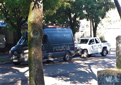 La Polic A Demor A Tres Personas Tras Un Allanamiento Por Robo En