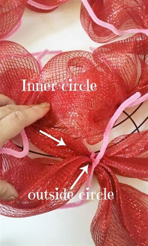 Easy Mesh Ribbon Valentines Day Wreath My Pinterventures