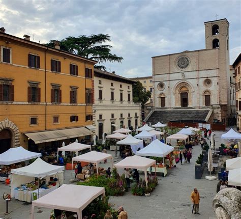 A Todi Una Tre Giorni Con Quattro Manifestazioni Iltamtam It Il