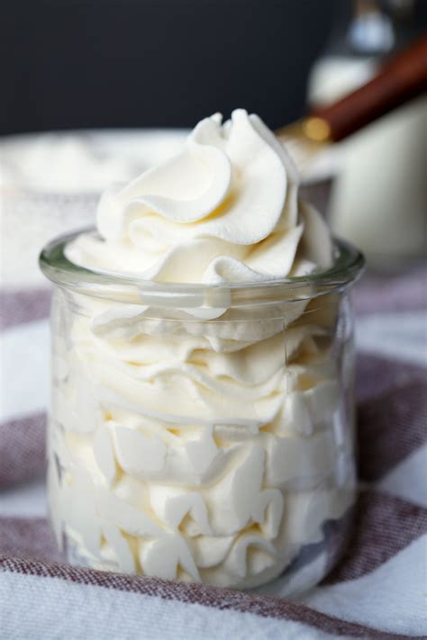 Whipped Cream Icing That Wont Melt Recipes