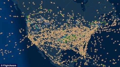 Flight tracker map shows 6.4 million traveling by plane | Daily Mail Online