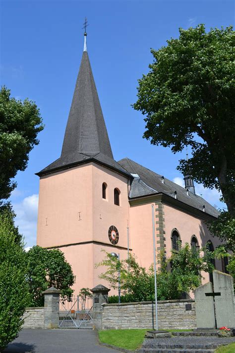 Pfarrkirche St Maria Magdalena Rumabel