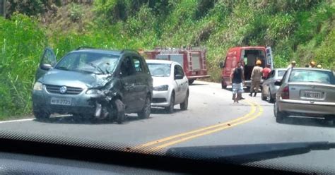 R Dio Acesa Fm Vr Casal Fica Gravemente Ferido Em Acidente Entre Carro