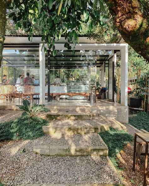 10 Cafe Outdoor Di Bandung Yang Cozy Abis Buat Hangout Nibble