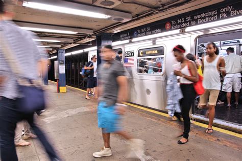 International research on NY commuting times highlights inequity