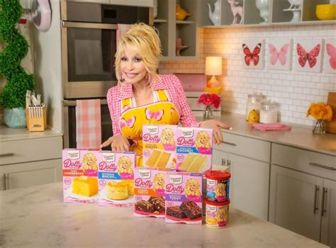 Dolly Parton expands new mixes to her Duncan Hines line