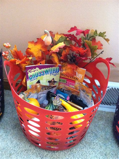 20+ Ideas For Fall Baskets – HomeDecorish