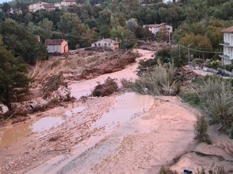 Banco Marchigiano Alluvione Nelle Marche Un Plafond Di 5 Milioni Per