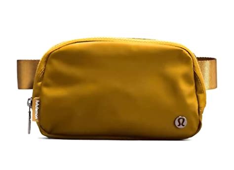 Best Sports Bag For Every Athlete: A Review Of Lululemon’s Crossbody ...