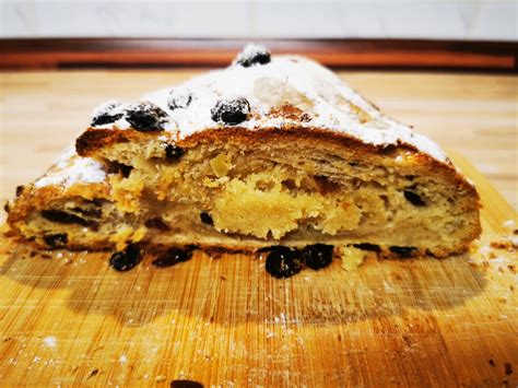 Christstollen Mit Marzipan Einfach Backen Marcel Paa