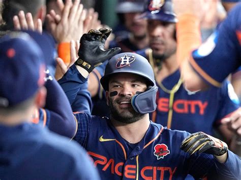 José Altuve coloca grandes números en su regreso a Astros Beisbol Love