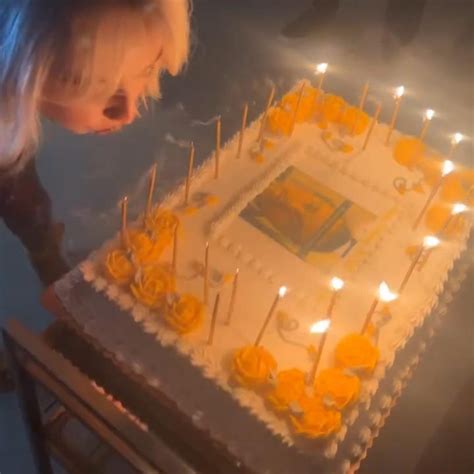 Sabrina Carpenter’s 25th Birthday Cake Is Hilarious R Popculturechat