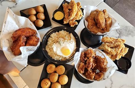 Kyochon One Of Koreas Top Fried Chicken Chains Is Open On Keeaumoku