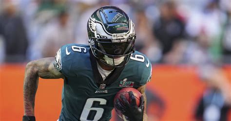 Eagles Darius Slay Devonta Smith Will Be Discussed As Nfl S Best Wr Soon News Scores