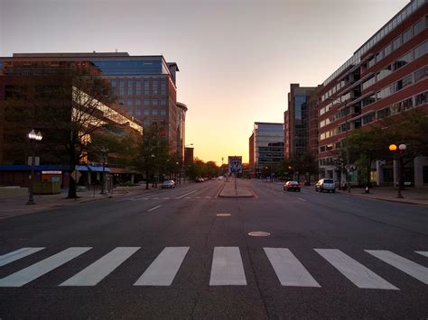 Sunset here in arlington : r/Virginia