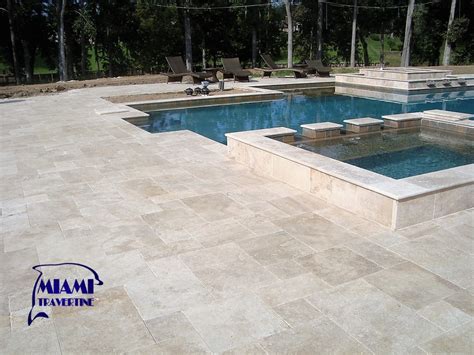 TRAVERTINE PAVER FRENCH PATTERN IVORY | Miami Travertine