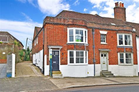 Dragon Street Petersfield Hampshire Bed Flat For Sale