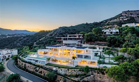 Showstopping Bedroom Modern Mansion In In Benahav S Andalusia Spain