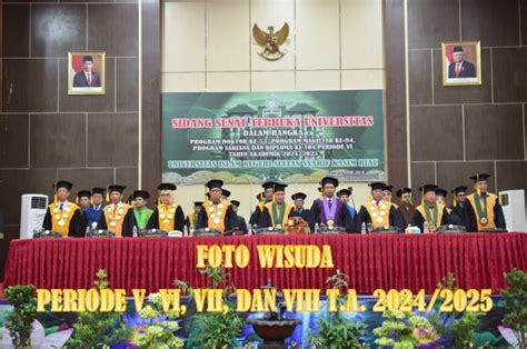 Foto Wisuda Periode V Vi Vii Dan Viii T A Bagian