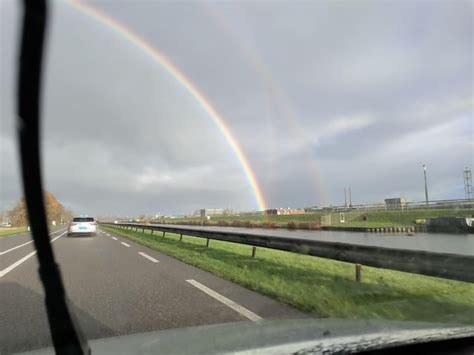 triple rainbow? : r/atoptics