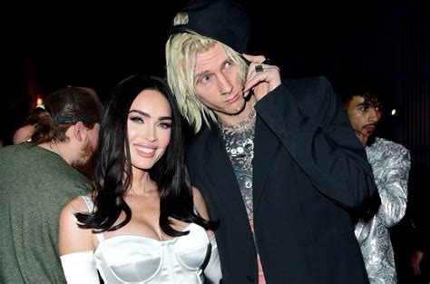 mgk megan fox split weeks  announcing pregnancy reports