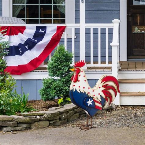 Glitzhome 21 in. H Metal Patriotic/Americana Rooster Porch Decor (KD ...