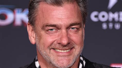 Malore Mentre Gira Un Film Morto L Attore Ray Stevenson