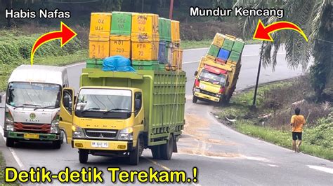 Detik Detik Insiden Terekam Dua Truk Operload Mundur Meluncur YouTube