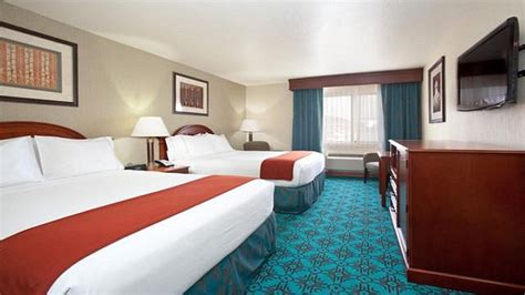 HOLIDAY INN EXPRESS MESA VERDE-CORTEZ, AN IHG HOTEL $103 ($̶1̶2̶7̶ ...