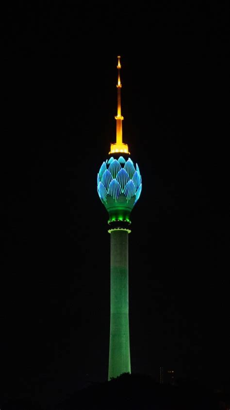 Colombo Lotus Tower Nelum Kuluna at Night Skyscraper (1) - Photo #129 ...