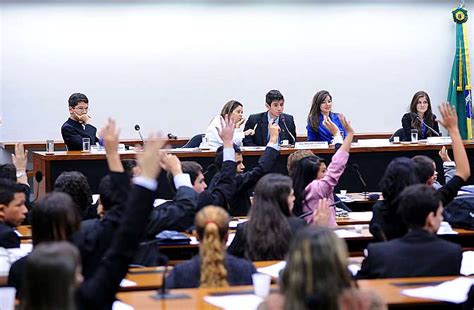 Inscrições para PARLAMENTO JOVEM vão até 15 de março