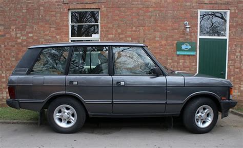 L Adg Range Rover Vogue Se Auto Nivek Old Gold Flickr