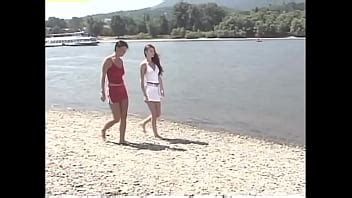 Porno romántico con lesbianas apenas legales XVIDEOS