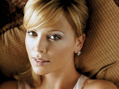 Charlize Charlize Theron Wallpaper 1693653 Fanpop