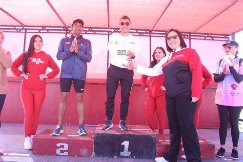 Más de 1 500 competidores participaron en la Carrera Municipal de la