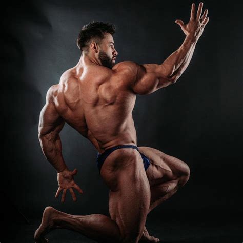 Pro Bodybuilder REGAN GRIMES Monday XYZ