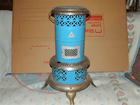 Vintage Perfection Kerosene Heater 660 Good Blue Porcelain