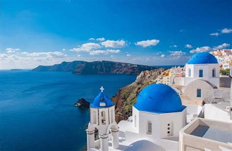 7 Most Famous Greek Landmarks You Should Visit (2024)