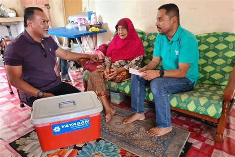 Asnaf Di Perlis Terima Sumbangan Bakul Makanan Ybr