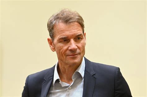 Jens Lehmann verurteilt Bedeutende Geldstrafe im Kettensägen Prozess