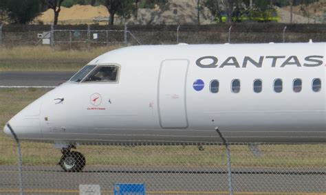 Central Queensland Plane Spotting Qantaslink Dash 8 Q400 Vh Qoa First Of Type In New Qantas