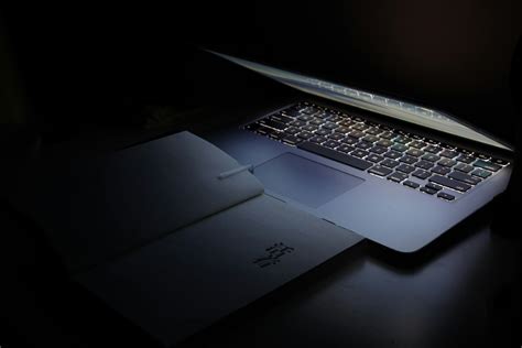 Combating Screen Fatigue: The Modern Health Conundrum - tritidal.com