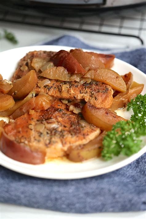 Easy Slow Cooker Pork Chops And Apples Recipe Tasty Oven