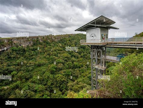 Lift to the Graskop Gorge or Graskopkloof, view from the plateau to the ...