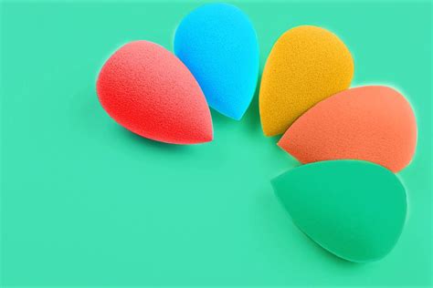 How To Clean Make Up Sponge And Beauty Blender Cleanipedia Ae