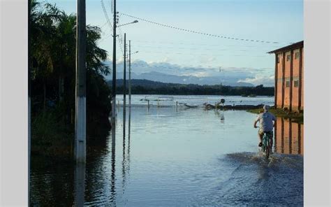 VC no G1 NOTÍCIAS Fotos mostram enchente em Ermo SC